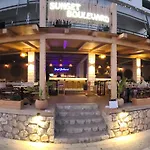 Sunset Boulevard Rooms